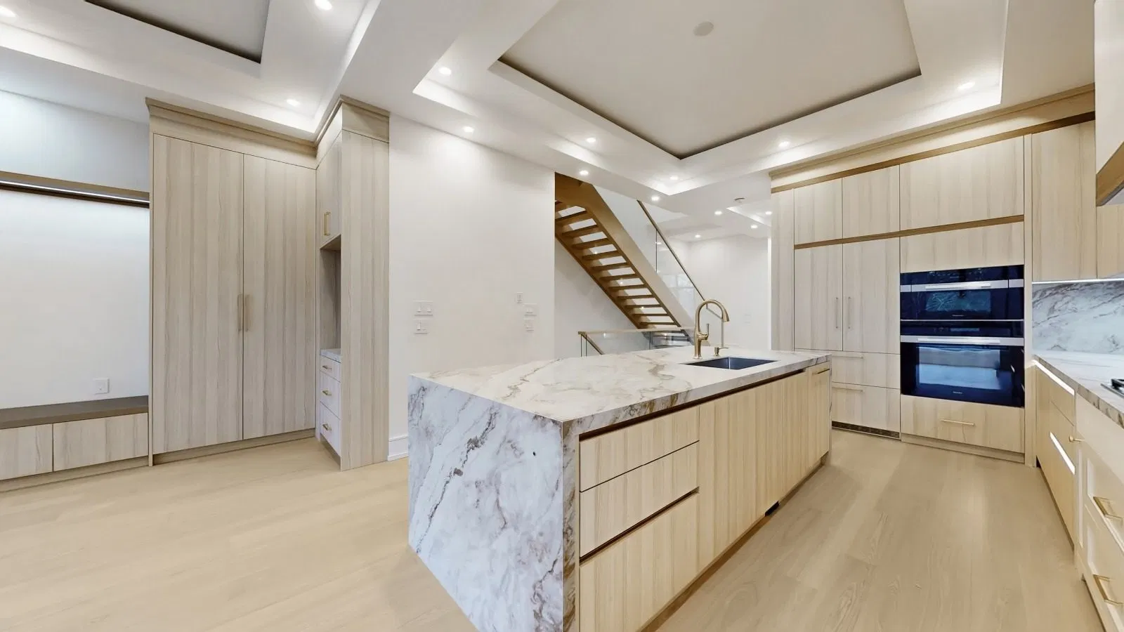 Elm Road Custom Home project photo 10